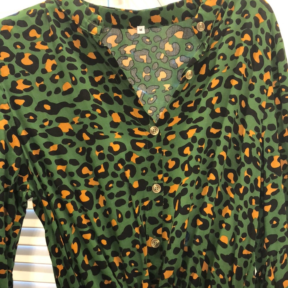 Green Leopard print dress - Picture 2 of 5